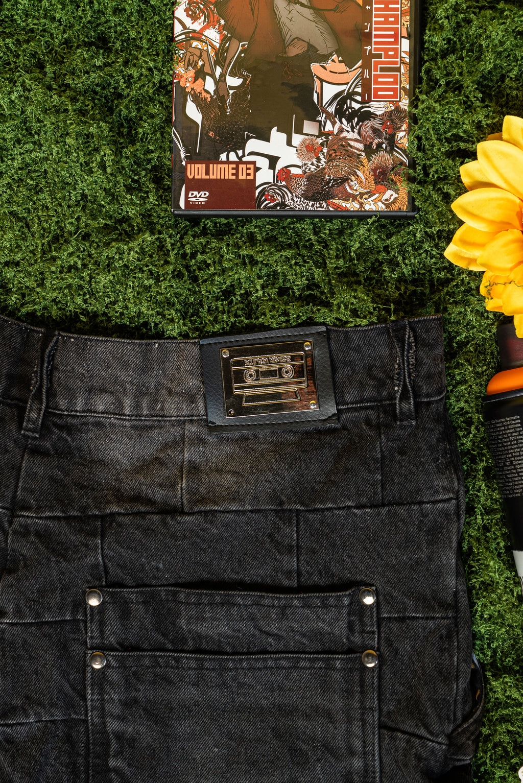 Concrete wall graffiti pants (pre-order)